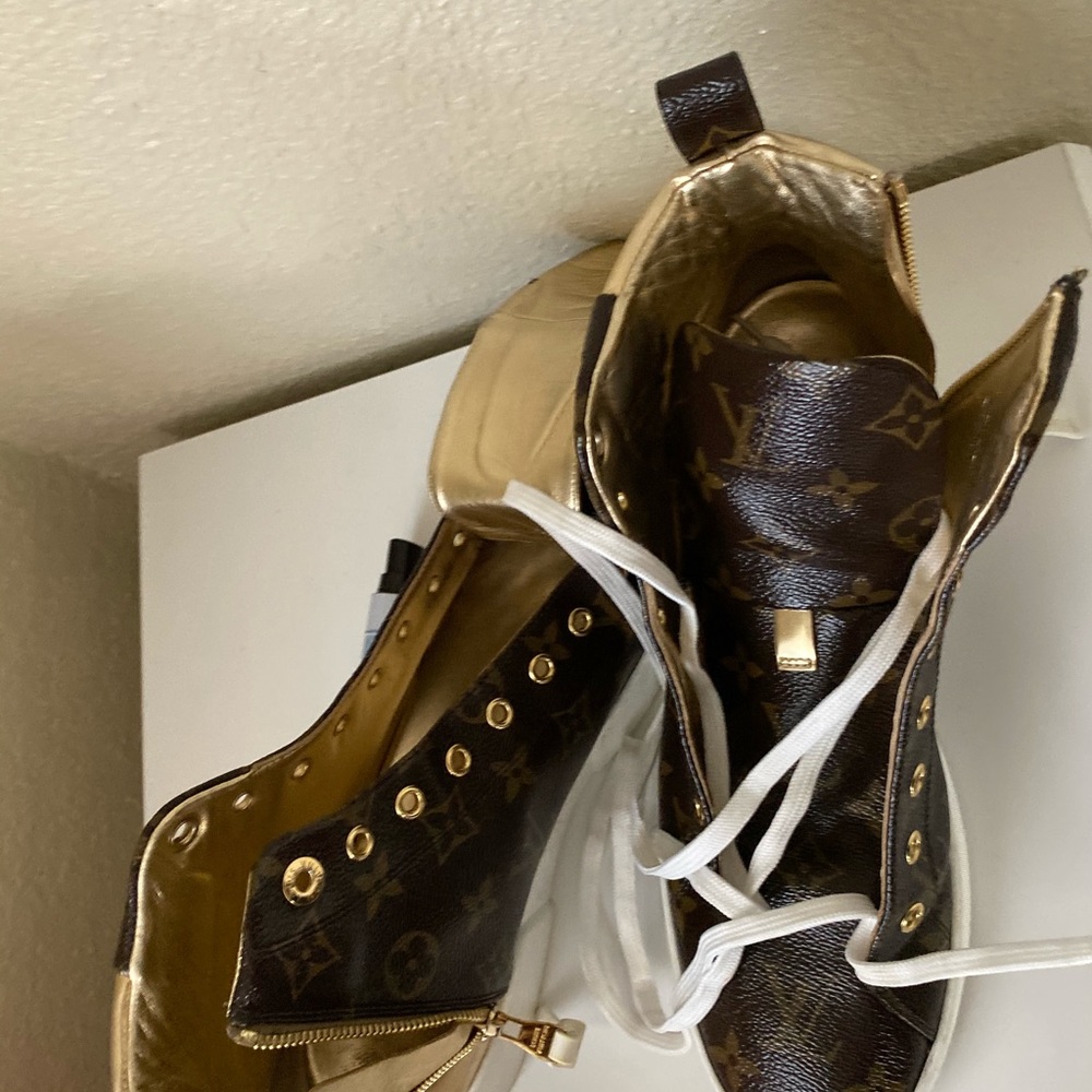 Louis Vuitton sneakers